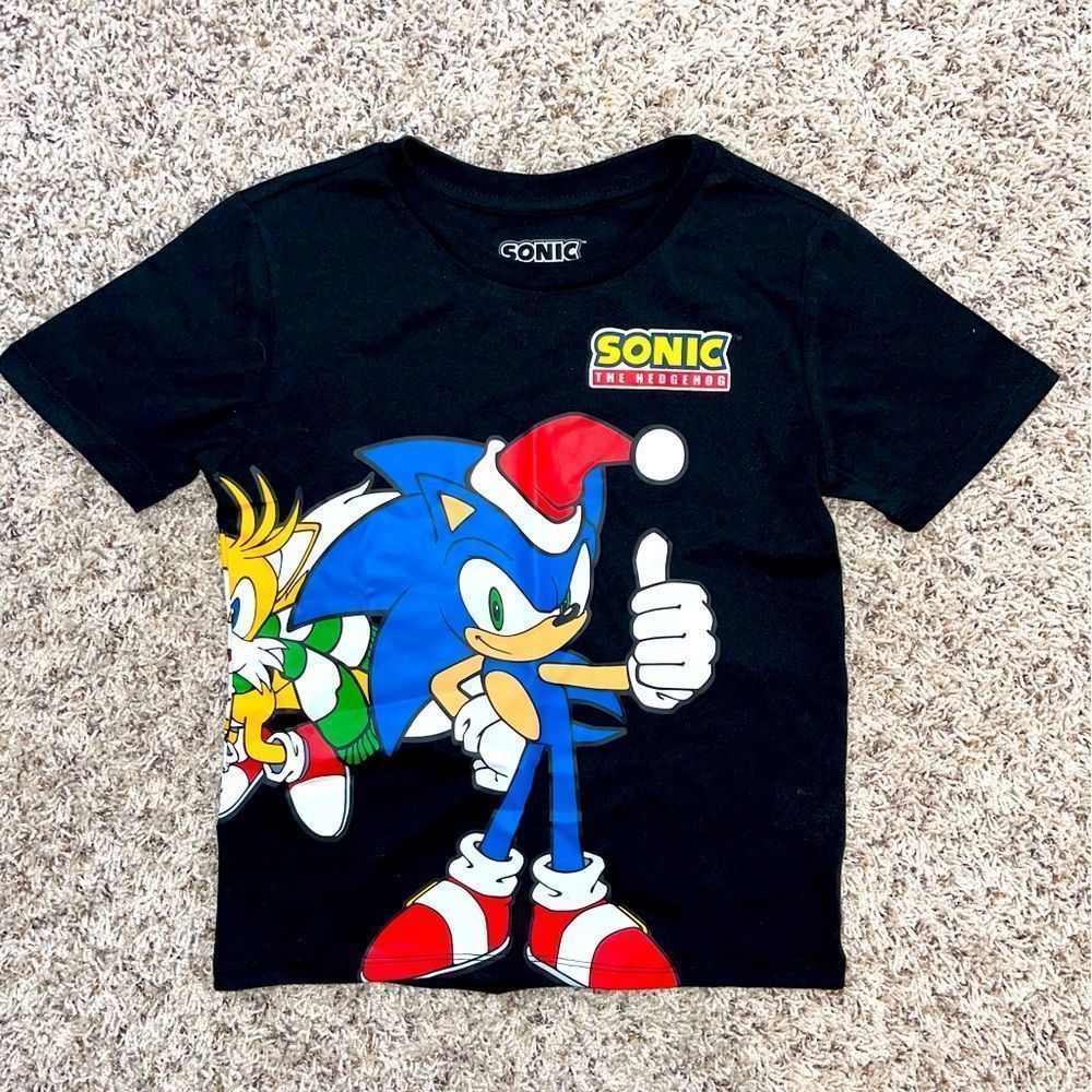 Sonic the Hedgehog Tails Knuckles Boys Festive Christmas Holiday Shirt black NWT